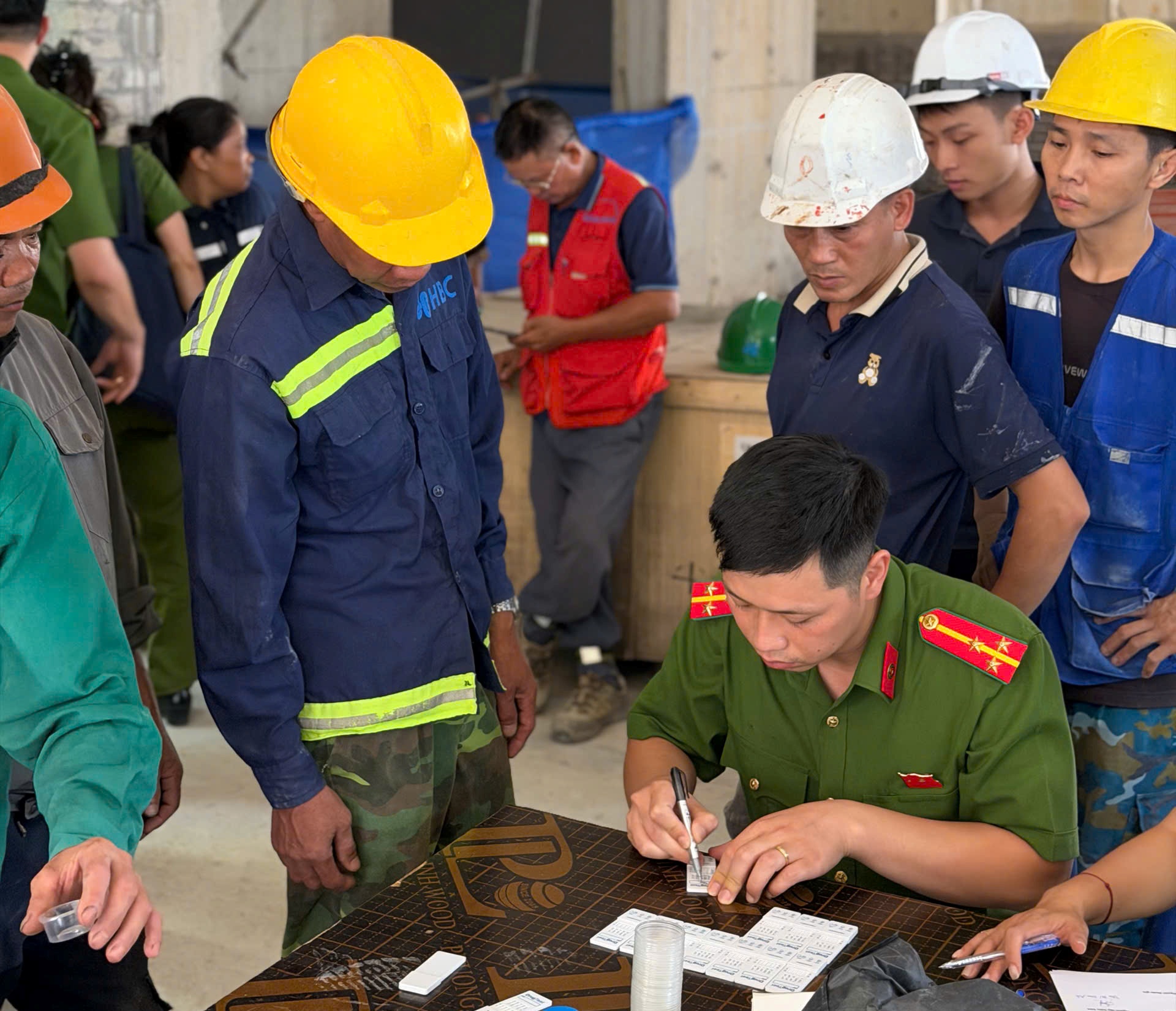 Công an phường Ngô Quyền mít tinh hưởng ứng Ngày toàn dân phòng, chống ma túy (26/6)